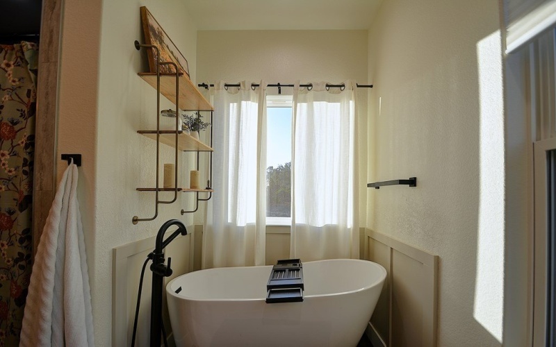 1909 Bear Springs Trail, Pipe Creek, TX 78063, 3 Bedrooms Bedrooms, ,2 BathroomsBathrooms,Residential,For Sale,1909 Bear Springs Trail,0,120449