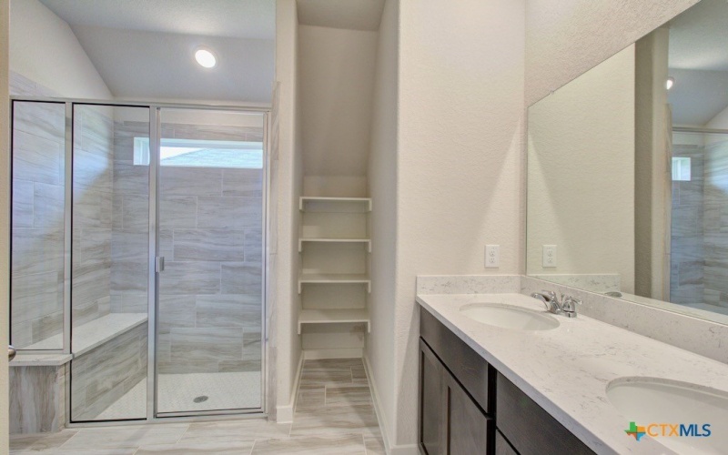 2422 White Daisy Hill, Converse, TX 78109, 4 Habitaciones Habitaciones , ,2 BañosBaños,Residential,En Venta,2422 White Daisy Hill,0,594047
