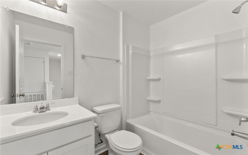 109 Green Berets Bend, Jarrell, TX 76537, 3 Bedrooms Bedrooms, ,2 BathroomsBathrooms,Residential,For Sale,109 Green Berets Bend,0,594069