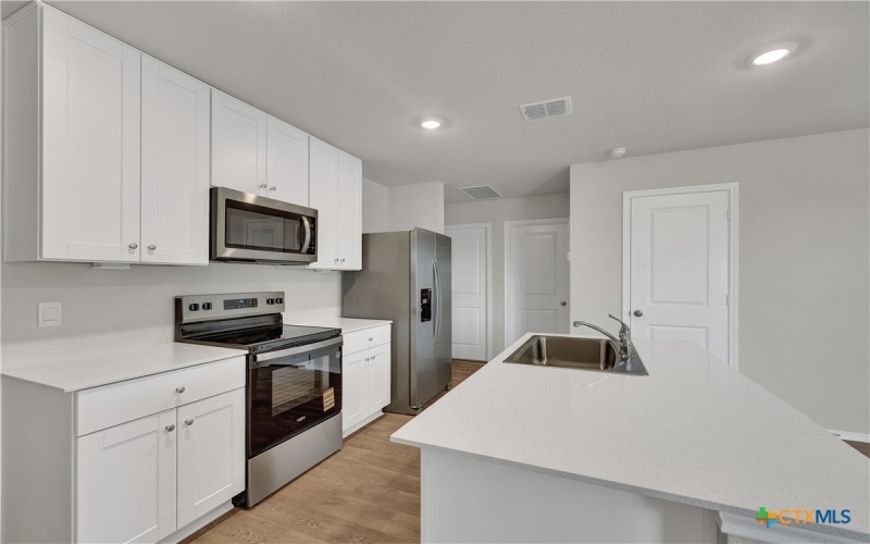 400 WILD GOOSE Drive, Luling, TX 78648, 3 Habitaciones Habitaciones , ,2 BañosBaños,Residential,En Venta,400 WILD GOOSE Drive,0,594094