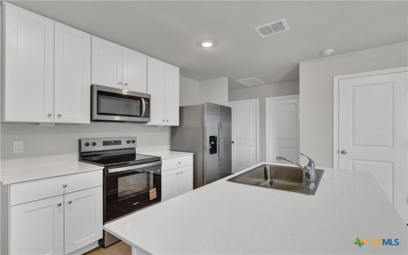 400 WILD GOOSE Drive, Luling, TX 78648, 3 Habitaciones Habitaciones , ,2 BañosBaños,Residential,En Venta,400 WILD GOOSE Drive,0,594094