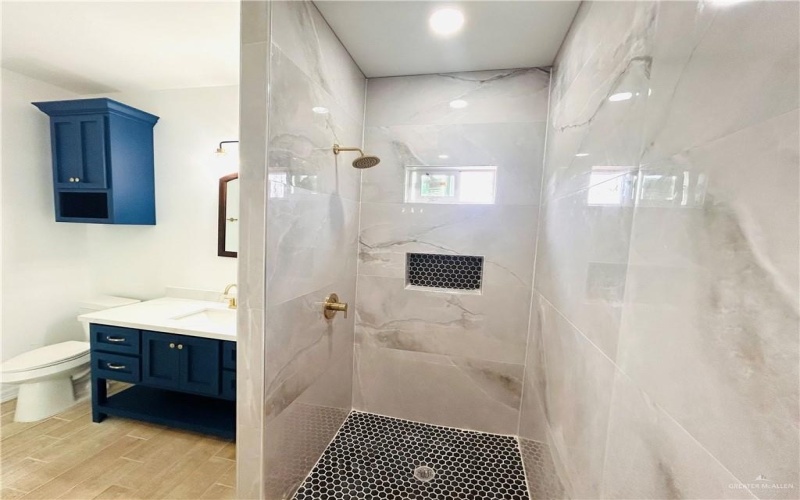 412 S Bowie Avenue, Elsa, TX 78538, 3 Bedrooms Bedrooms, ,2 BathroomsBathrooms,Residential,For Sale,412 S Bowie Avenue,0,482234