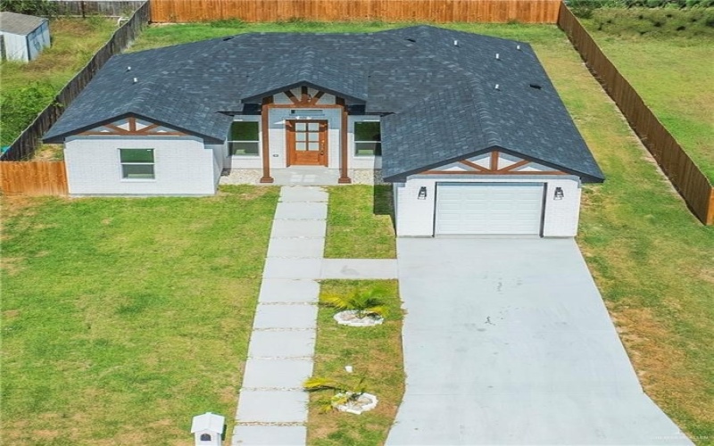 412 S Bowie Avenue, Elsa, TX 78538, 3 Bedrooms Bedrooms, ,2 BathroomsBathrooms,Residential,For Sale,412 S Bowie Avenue,0,482234