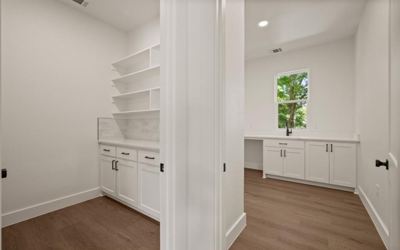 7525 Chapman Road, North Richland Hills, TX 76182, 5 Bedrooms Bedrooms, ,5 BathroomsBathrooms,Residential,For Sale,7525 Chapman Road,0,21016623