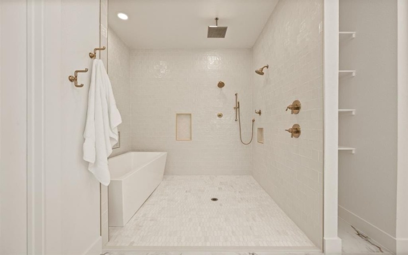 7525 Chapman Road, North Richland Hills, TX 76182, 5 Bedrooms Bedrooms, ,5 BathroomsBathrooms,Residential,For Sale,7525 Chapman Road,0,21016623