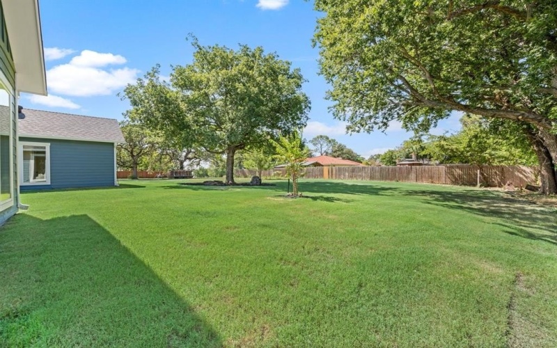 7525 Chapman Road, North Richland Hills, TX 76182, 5 Bedrooms Bedrooms, ,5 BathroomsBathrooms,Residential,For Sale,7525 Chapman Road,0,21016623