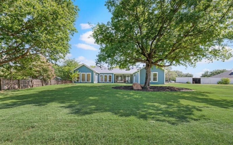 7525 Chapman Road, North Richland Hills, TX 76182, 5 Bedrooms Bedrooms, ,5 BathroomsBathrooms,Residential,For Sale,7525 Chapman Road,0,21016623