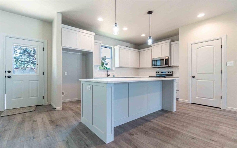 3201 Crystal Court, Granbury, TX 76048, 3 Bedrooms Bedrooms, ,2 BathroomsBathrooms,Residential,For Sale,3201 Crystal Court,0,21061782