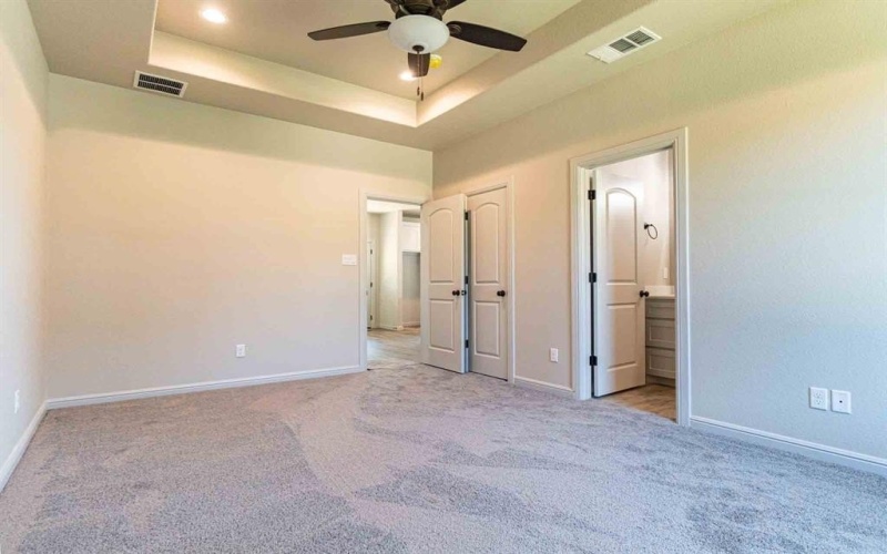 3201 Crystal Court, Granbury, TX 76048, 3 Bedrooms Bedrooms, ,2 BathroomsBathrooms,Residential,For Sale,3201 Crystal Court,0,21061782