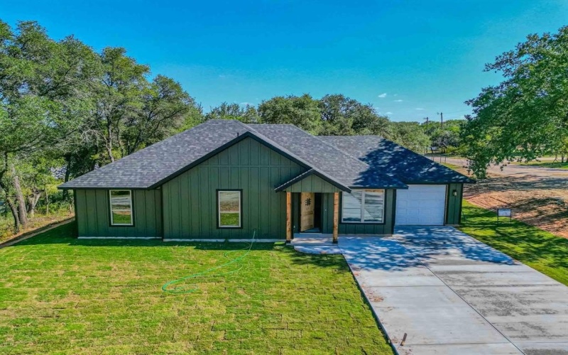 3201 Crystal Court, Granbury, TX 76048, 3 Bedrooms Bedrooms, ,2 BathroomsBathrooms,Residential,For Sale,3201 Crystal Court,0,21061782