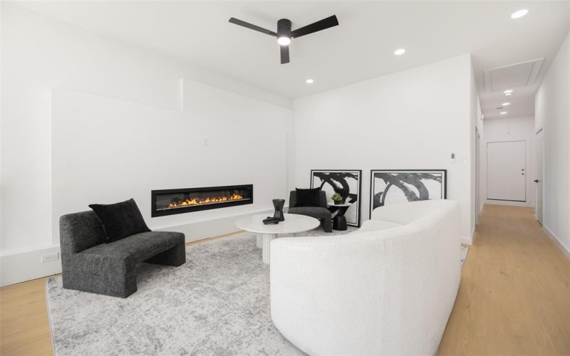2020 Angelina Drive, Dallas, TX 75212, 4 Bedrooms Bedrooms, ,3 BathroomsBathrooms,Residential,For Sale,2020 Angelina Drive,0,21070704