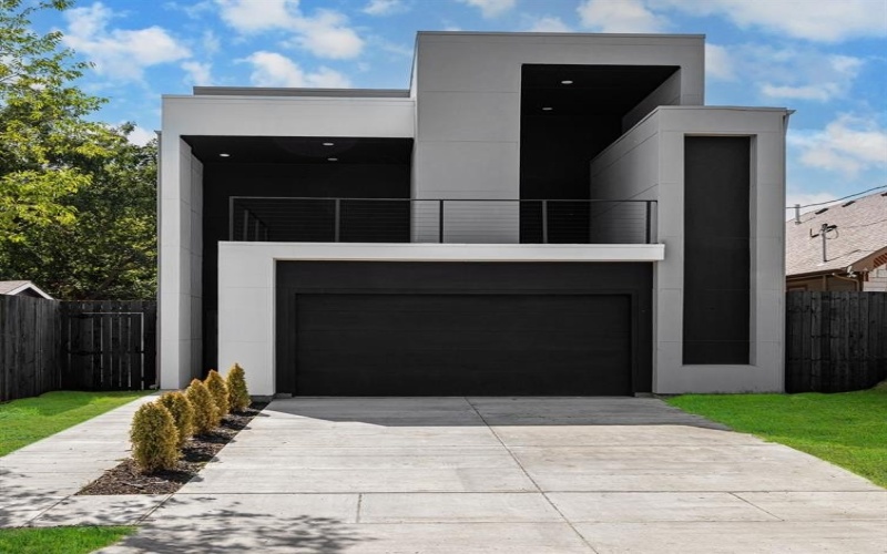 2020 Angelina Drive, Dallas, TX 75212, 4 Bedrooms Bedrooms, ,3 BathroomsBathrooms,Residential,For Sale,2020 Angelina Drive,0,21070704