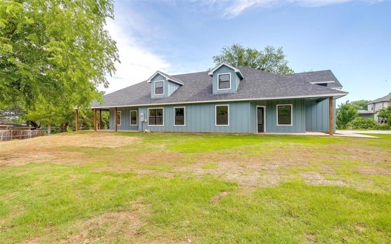 3815 Silver Creek Court, Granbury, TX 76048, 3 Bedrooms Bedrooms, ,2 BathroomsBathrooms,Residential,For Sale,3815 Silver Creek Court,0,21070897