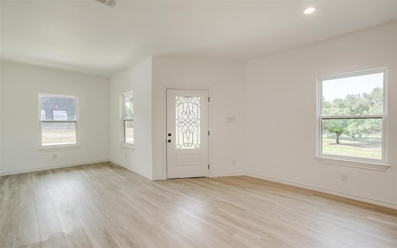 3815 Silver Creek Court, Granbury, TX 76048, 3 Bedrooms Bedrooms, ,2 BathroomsBathrooms,Residential,For Sale,3815 Silver Creek Court,0,21070897