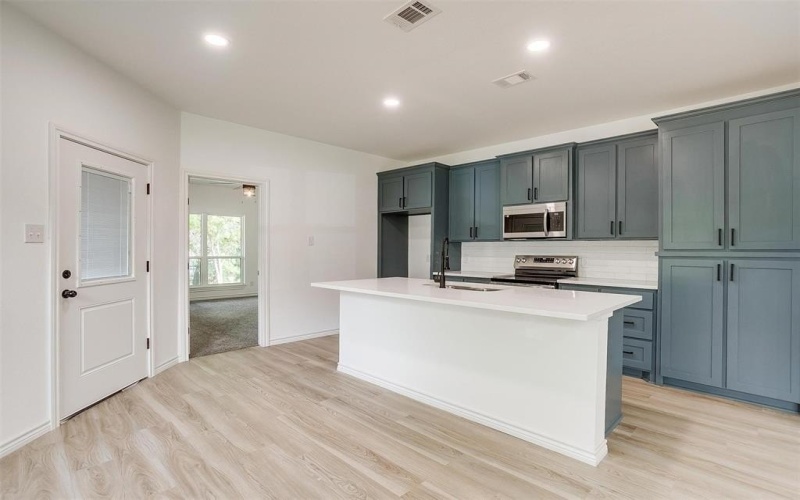 3815 Silver Creek Court, Granbury, TX 76048, 3 Bedrooms Bedrooms, ,2 BathroomsBathrooms,Residential,For Sale,3815 Silver Creek Court,0,21070897