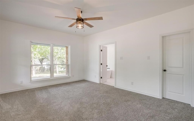 3815 Silver Creek Court, Granbury, TX 76048, 3 Bedrooms Bedrooms, ,2 BathroomsBathrooms,Residential,For Sale,3815 Silver Creek Court,0,21070897