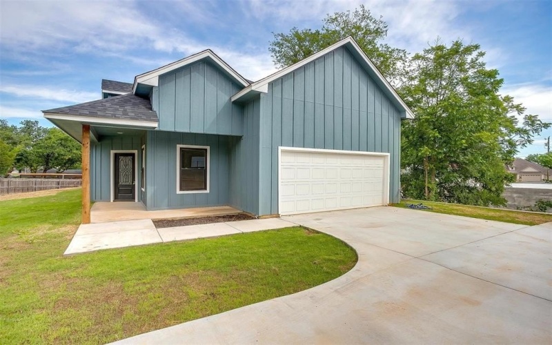 3815 Silver Creek Court, Granbury, TX 76048, 3 Bedrooms Bedrooms, ,2 BathroomsBathrooms,Residential,For Sale,3815 Silver Creek Court,0,21070897