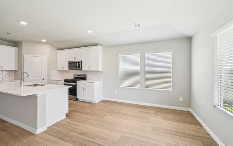 4104 Joe Pool Drive, Farmersville, TX 75442, 4 Habitaciones Habitaciones , ,3 BañosBaños,Residential,En Venta,4104 Joe Pool Drive,0,21072058