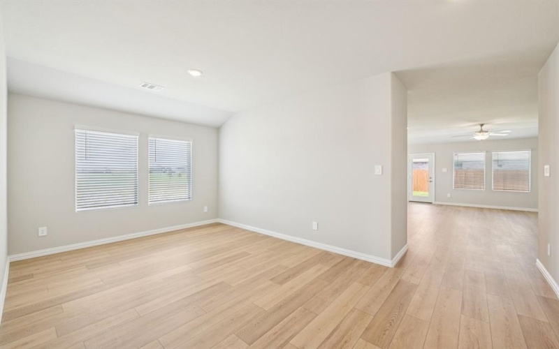 4104 Joe Pool Drive, Farmersville, TX 75442, 4 Habitaciones Habitaciones , ,3 BañosBaños,Residential,En Venta,4104 Joe Pool Drive,0,21072058