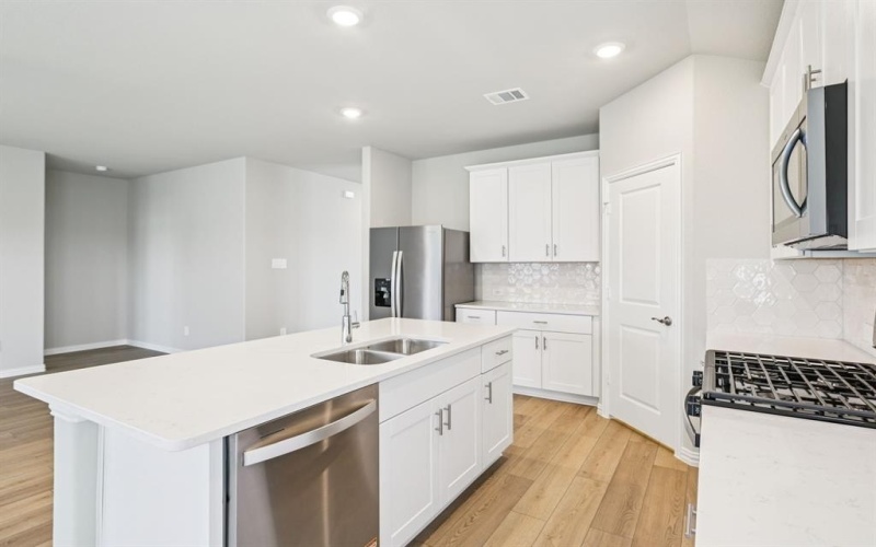 4104 Joe Pool Drive, Farmersville, TX 75442, 4 Habitaciones Habitaciones , ,3 BañosBaños,Residential,En Venta,4104 Joe Pool Drive,0,21072058