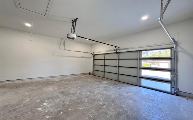 2209 W E Roberts Street, Grand Prairie, TX 75051, 4 Habitaciones Habitaciones , ,2 BañosBaños,Residential,En Venta,2209 W E Roberts Street,0,21072303