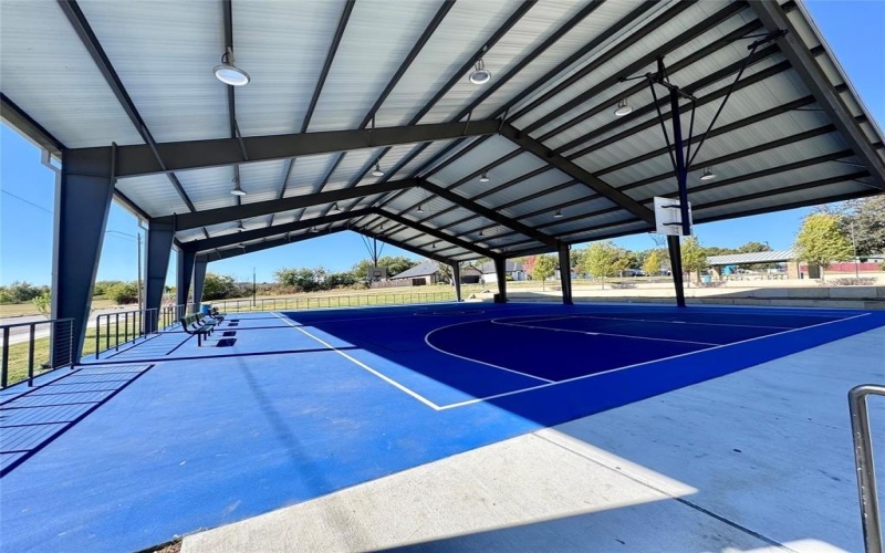 2209 W E Roberts Street, Grand Prairie, TX 75051, 4 Habitaciones Habitaciones , ,2 BañosBaños,Residential,En Venta,2209 W E Roberts Street,0,21072303