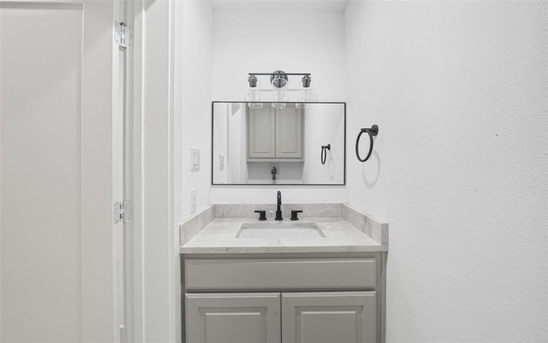 421 S Rayner Street, Fort Worth, TX 76111, 3 Habitaciones Habitaciones , ,3 BañosBaños,Residential,En Venta,421 S Rayner Street,0,21072667