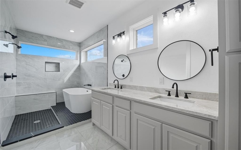 421 S Rayner Street, Fort Worth, TX 76111, 3 Habitaciones Habitaciones , ,3 BañosBaños,Residential,En Venta,421 S Rayner Street,0,21072667