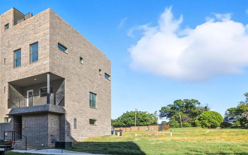 421 S Rayner Street, Fort Worth, TX 76111, 3 Habitaciones Habitaciones , ,3 BañosBaños,Residential,En Venta,421 S Rayner Street,0,21072667