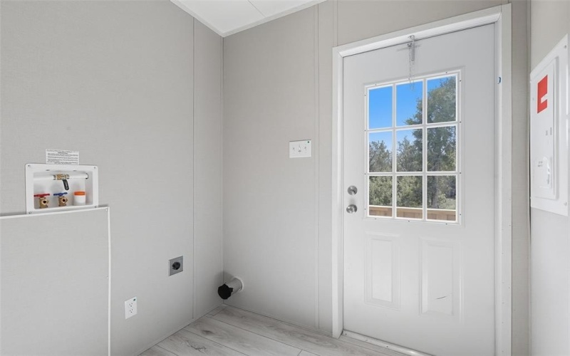 6213 Maine Trail, Granbury, TX 76048, 3 Bedrooms Bedrooms, ,2 BathroomsBathrooms,Residential,For Sale,6213 Maine Trail,0,21072721