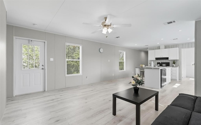 6213 Maine Trail, Granbury, TX 76048, 3 Bedrooms Bedrooms, ,2 BathroomsBathrooms,Residential,For Sale,6213 Maine Trail,0,21072721