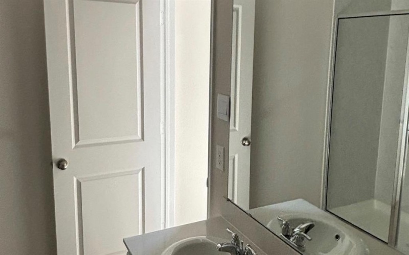 1004 Barton Drive, Ennis, TX 75119, 3 Bedrooms Bedrooms, ,2 BathroomsBathrooms,Residential,For Sale,1004 Barton Drive,0,21073412