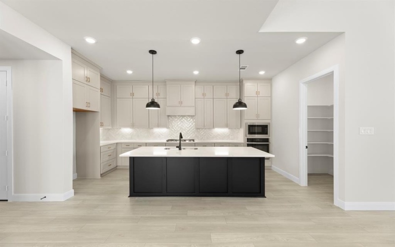 5401 Archeron Avenue, Aubrey, TX 75009, 4 Habitaciones Habitaciones , ,3 BañosBaños,Residential,En Venta,5401 Archeron Avenue,0,21073466