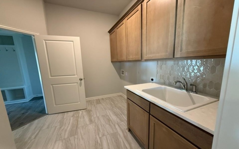 90 Roosevelt Lane, Valley View, TX 76272, 4 Bedrooms Bedrooms, ,3 BathroomsBathrooms,Residential,For Sale,90 Roosevelt Lane,0,21073543