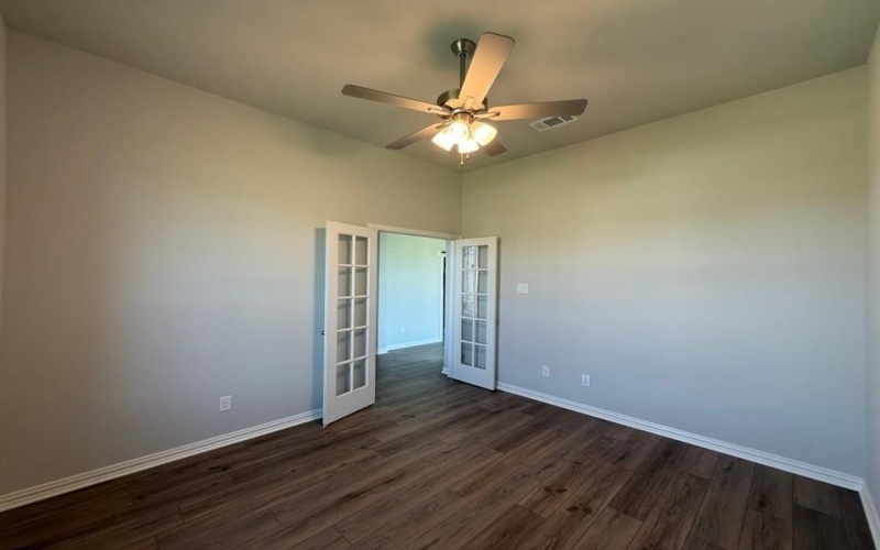 90 Roosevelt Lane, Valley View, TX 76272, 4 Bedrooms Bedrooms, ,3 BathroomsBathrooms,Residential,For Sale,90 Roosevelt Lane,0,21073543