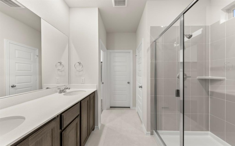 114 Van Horn Drive, Terrell, TX 75160, 3 Habitaciones Habitaciones , ,2 BañosBaños,Residential,En Venta,114 Van Horn Drive,0,21073627