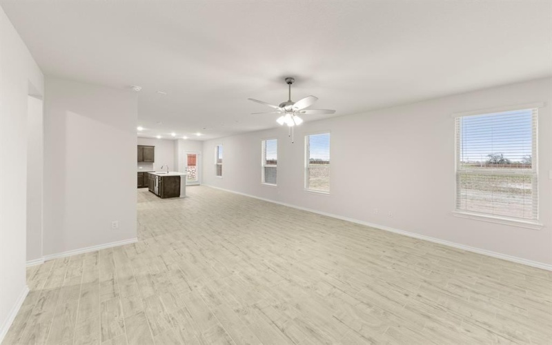 114 Van Horn Drive, Terrell, TX 75160, 3 Habitaciones Habitaciones , ,2 BañosBaños,Residential,En Venta,114 Van Horn Drive,0,21073627