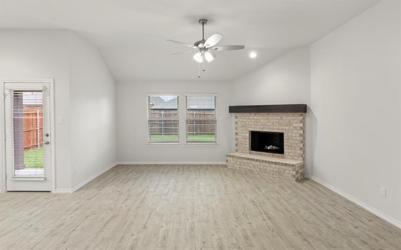 3253 Mercer Drive, Royse City, TX 75189, 4 Bedrooms Bedrooms, ,2 BathroomsBathrooms,Residential,For Sale,3253 Mercer Drive,0,21073670