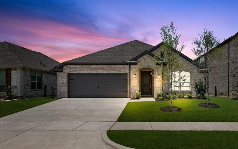 7745 Gatevine Avenue, Joshua, TX 76058, 3 Bedrooms Bedrooms, ,2 BathroomsBathrooms,Residential,For Sale,7745 Gatevine Avenue,0,21073697
