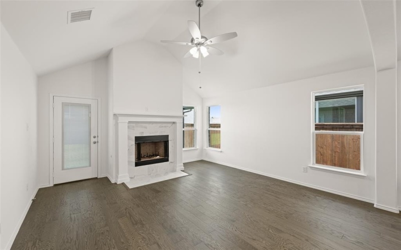 7745 Gatevine Avenue, Joshua, TX 76058, 3 Bedrooms Bedrooms, ,2 BathroomsBathrooms,Residential,For Sale,7745 Gatevine Avenue,0,21073697
