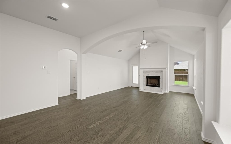 7745 Gatevine Avenue, Joshua, TX 76058, 3 Bedrooms Bedrooms, ,2 BathroomsBathrooms,Residential,For Sale,7745 Gatevine Avenue,0,21073697