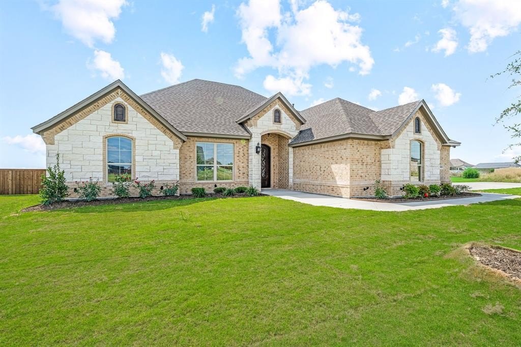 9545 Lynx Crossing, Godley, TX 76044, 4 Bedrooms Bedrooms, ,3 BathroomsBathrooms,Residential,For Sale,9545 Lynx Crossing,0,21073731