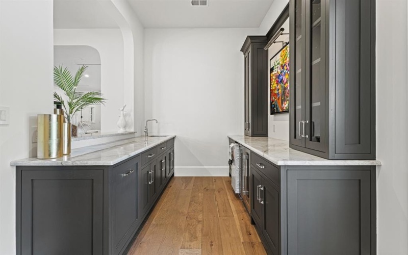 5925 Williamstown Road, Dallas, TX 75230, 6 Bedrooms Bedrooms, ,7 BathroomsBathrooms,Residential,For Sale,5925 Williamstown Road,0,21073814