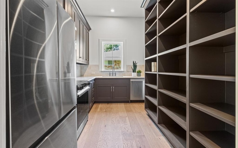 5925 Williamstown Road, Dallas, TX 75230, 6 Bedrooms Bedrooms, ,7 BathroomsBathrooms,Residential,For Sale,5925 Williamstown Road,0,21073814