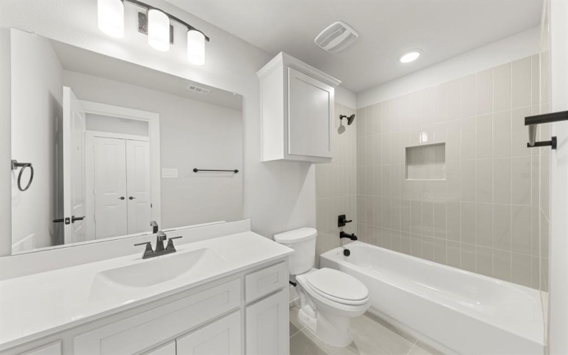 709 Valley Pines Drive, Anna, TX 75409, 4 Bedrooms Bedrooms, ,3 BathroomsBathrooms,Residential,For Sale,709 Valley Pines Drive,0,21073840