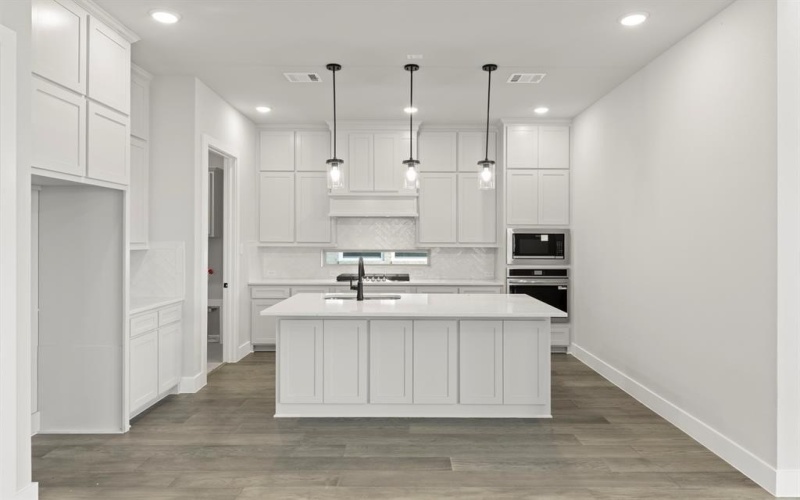 709 Valley Pines Drive, Anna, TX 75409, 4 Bedrooms Bedrooms, ,3 BathroomsBathrooms,Residential,For Sale,709 Valley Pines Drive,0,21073840