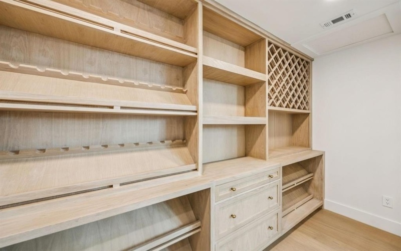 6244 Richmond Avenue, Dallas, TX 75214, 6 Bedrooms Bedrooms, ,7 BathroomsBathrooms,Residential,For Sale,6244 Richmond Avenue,0,21073890