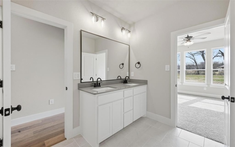 1057 Silver Sage Trail, Weatherford, TX 76085, 4 Bedrooms Bedrooms, ,2 BathroomsBathrooms,Residential,For Sale,1057 Silver Sage Trail,0,21073893