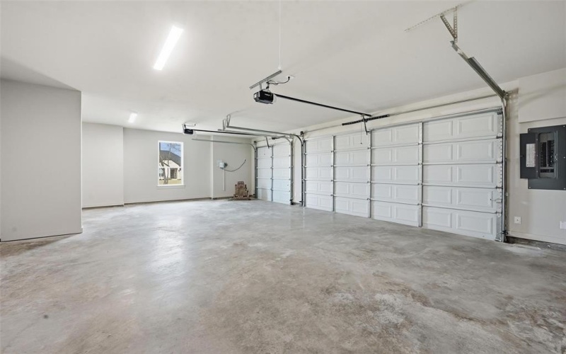 1057 Silver Sage Trail, Weatherford, TX 76085, 4 Bedrooms Bedrooms, ,2 BathroomsBathrooms,Residential,For Sale,1057 Silver Sage Trail,0,21073893