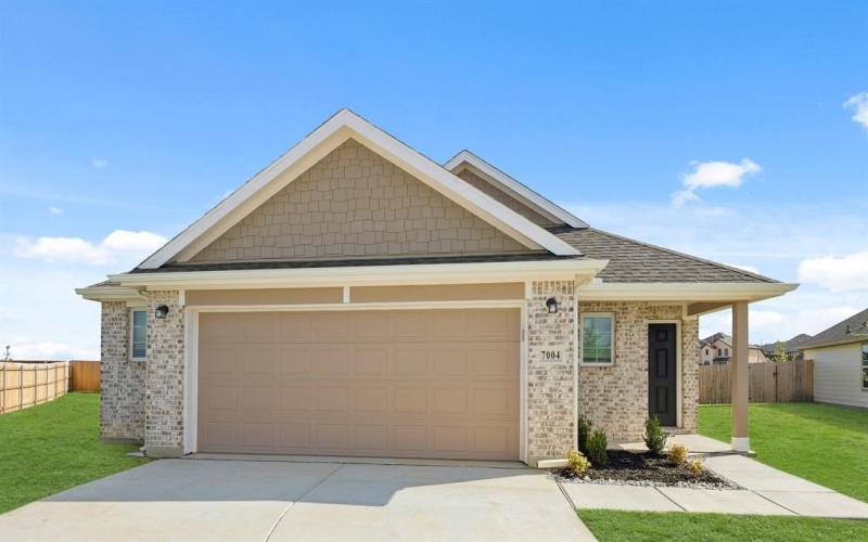 7004 Trestle Street, Fort Worth, TX 76036, 3 Bedrooms Bedrooms, ,2 BathroomsBathrooms,Residential,For Sale,7004 Trestle Street,0,21073908